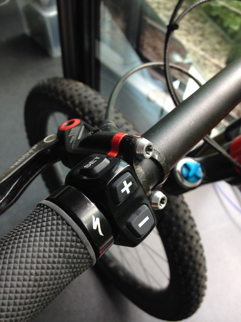 Picture of a  Specialiced Mountainbike Pedelec  Handlebar Remote Control (HMI)