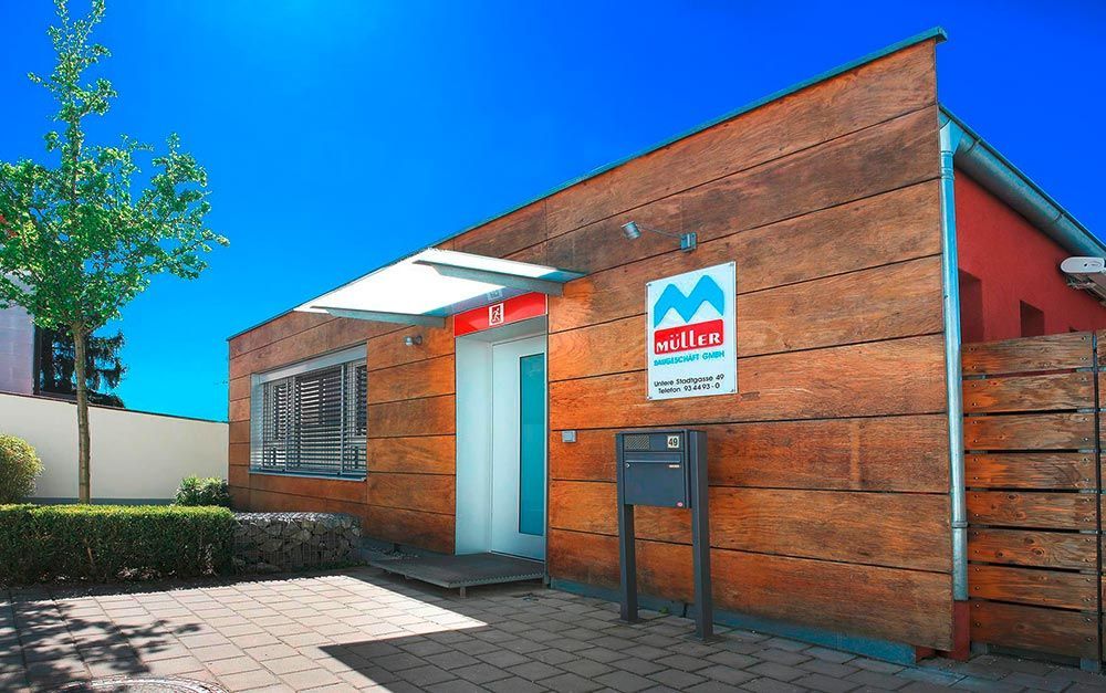 Bürogebäude Holzfront modern