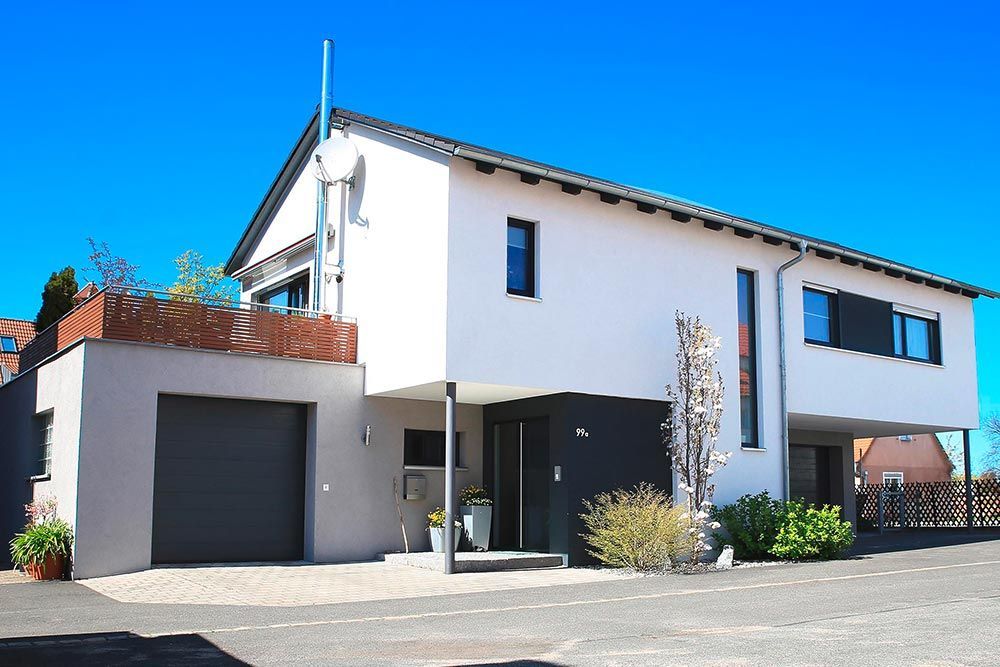 Haus alt saniert neu