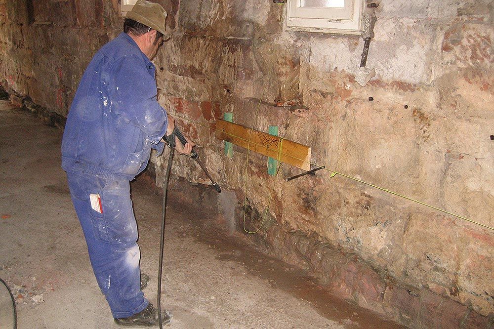 Sanierung Mauerwerk Stark