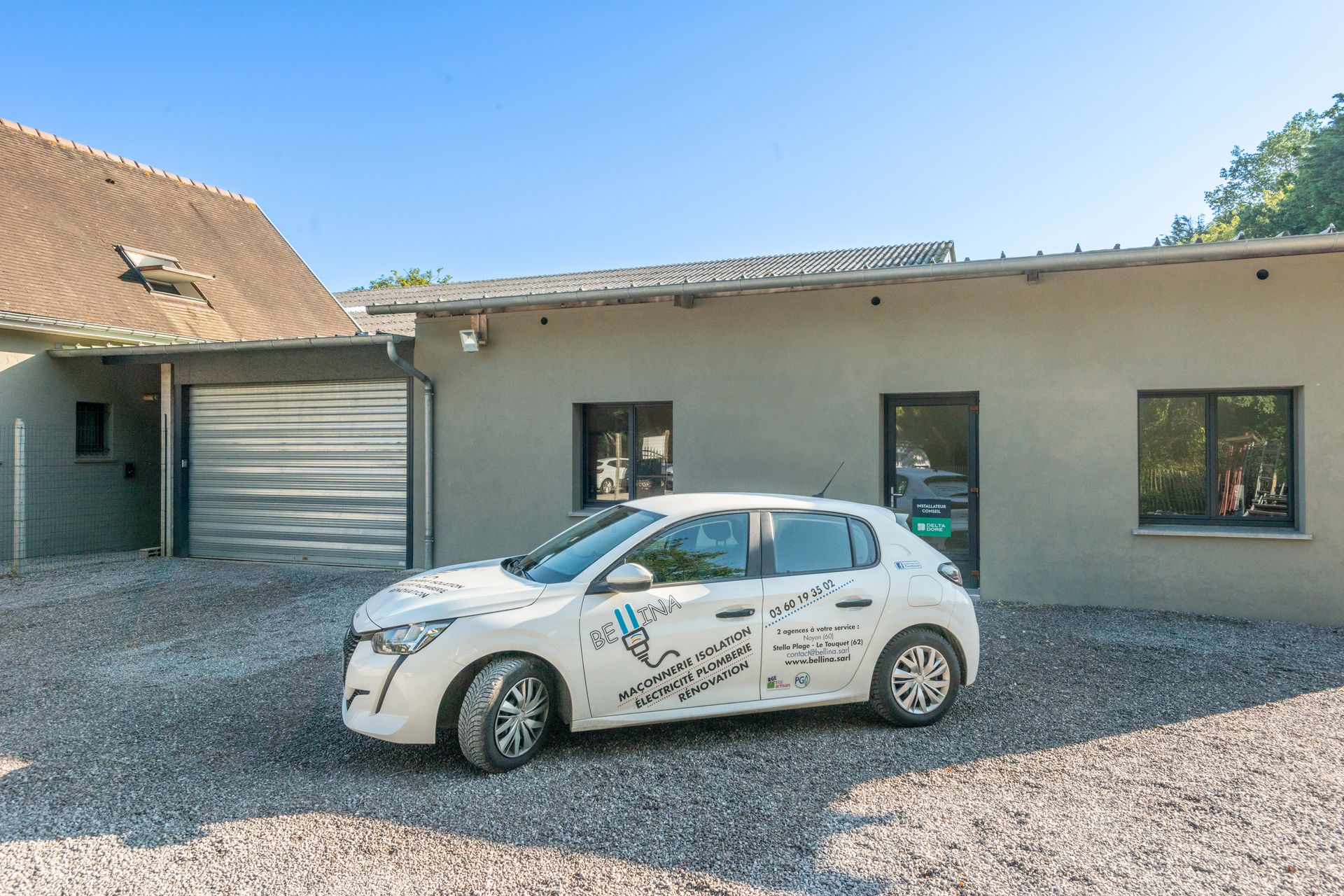 Voiture de l'entreprise Bellina