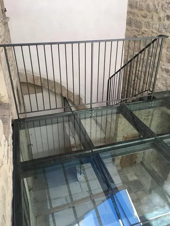 Escalier, garde-corps et plancher métal et verre 4