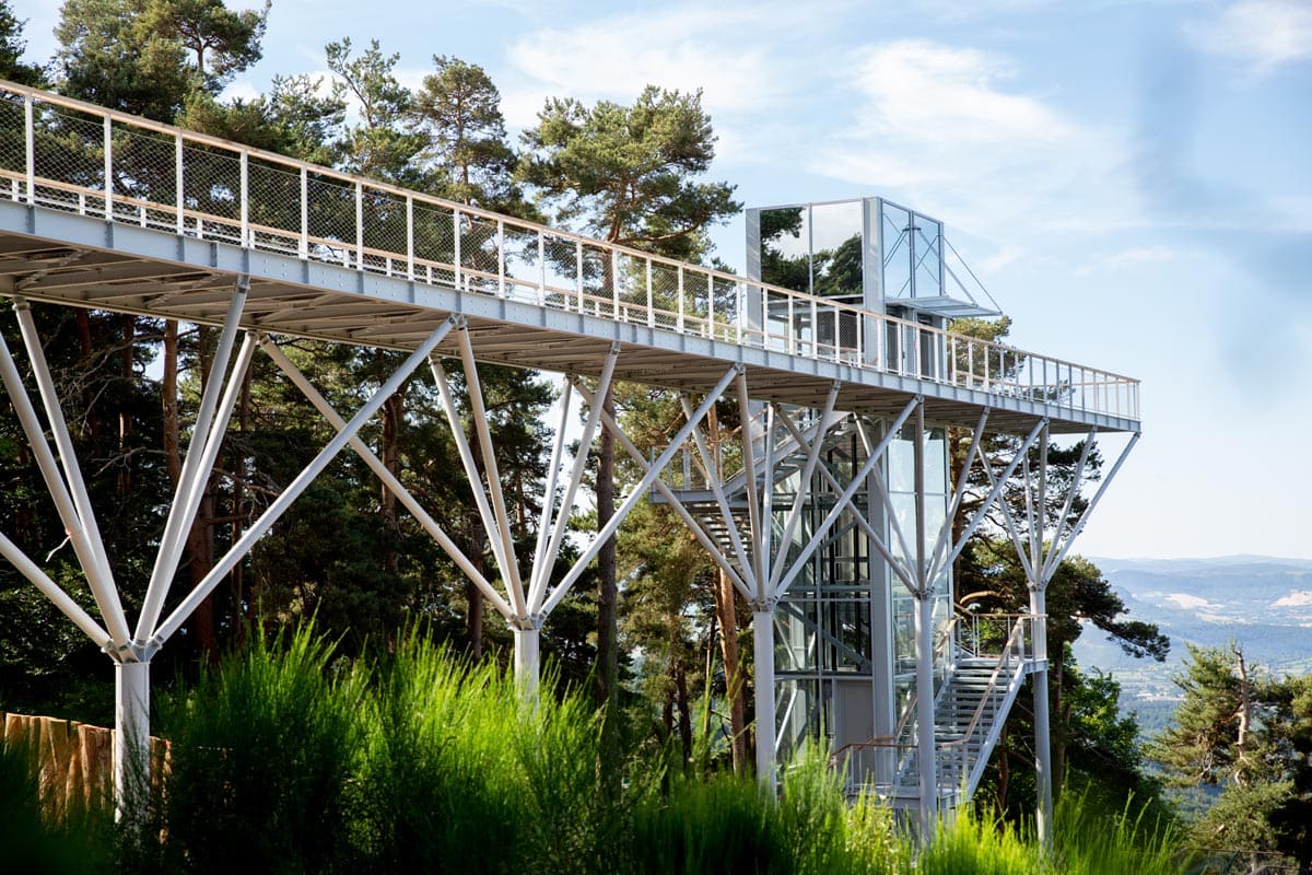 Passerelle - Parc aux Loups du Gévaudan 7