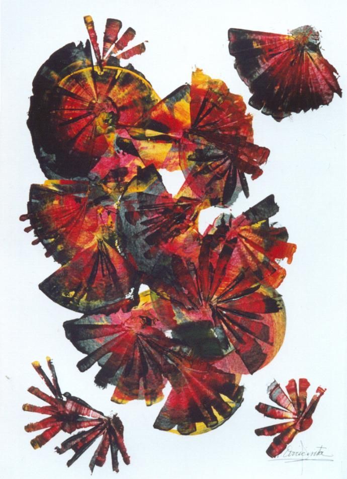 Impresión abstracta de formas en abanico en capas de color rojo, amarillo y negro sobre fondo blanco.