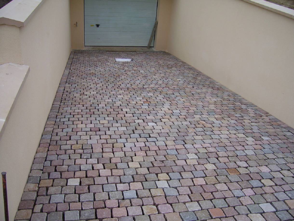 Allée pavée Grès des Indes