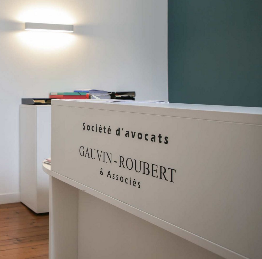 Bureau d'accueil d'un cabinet d'avocats