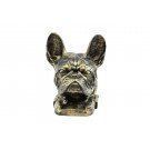 Klein bronzen beeldje van een hondenkop met rechtopstaande oren op een witte achtergrond.