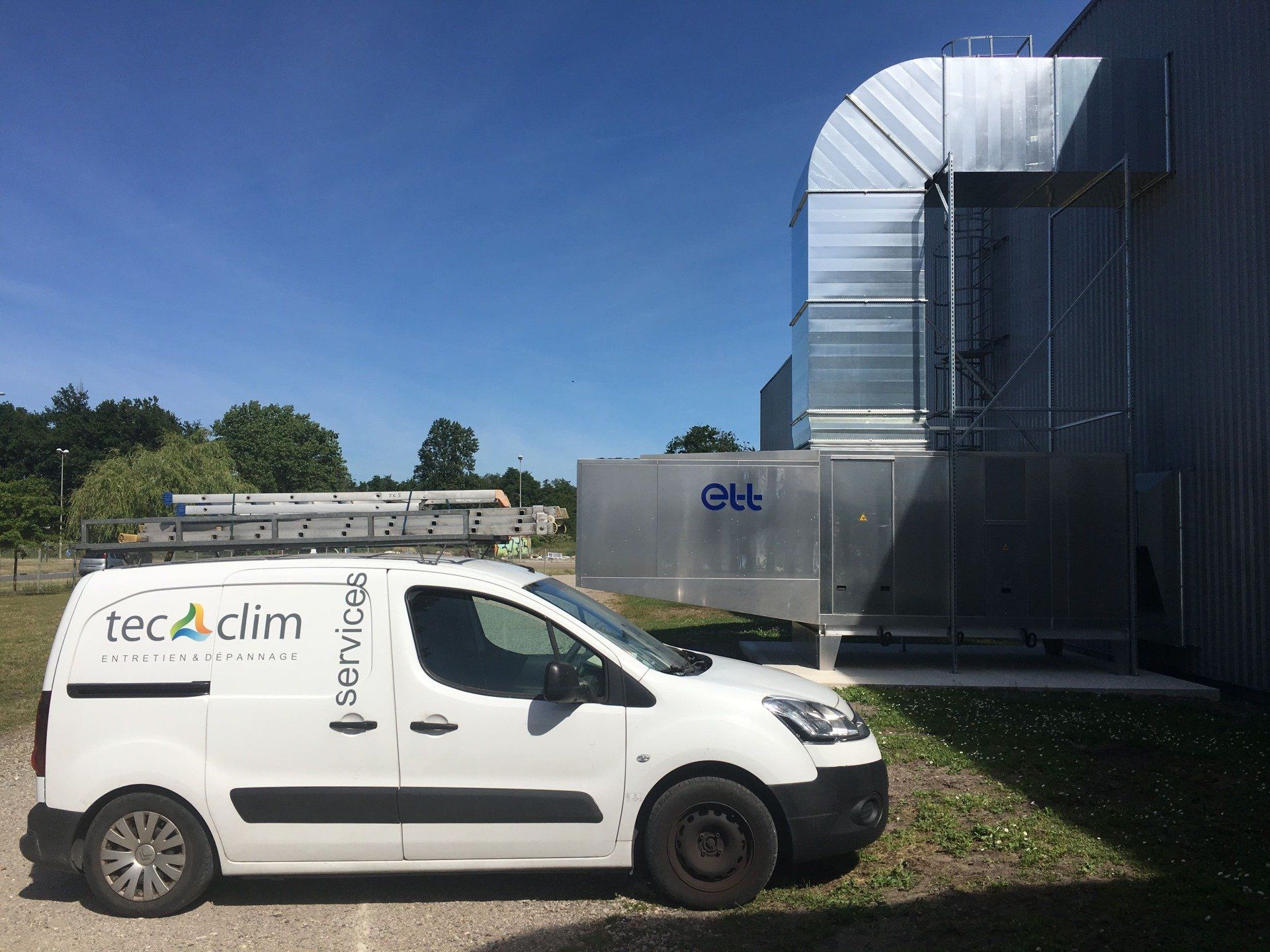 Voiture de l’entreprise Tec Clim