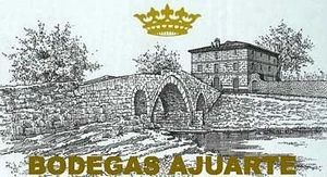 Un dibujo en blanco y negro de un puente y una casa.