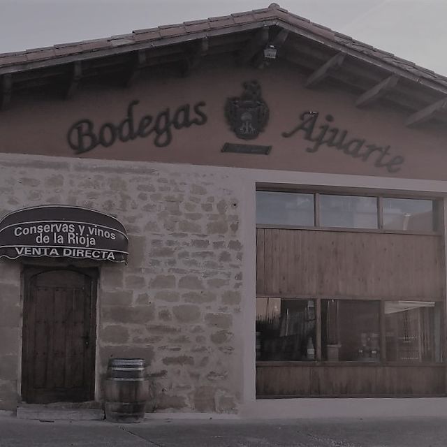 Un edificio con la palabra bodega en él