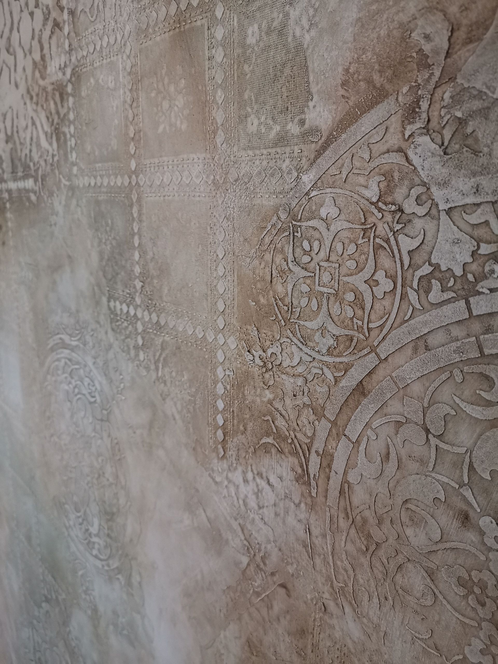 Calcecruda im Wohnzimmer