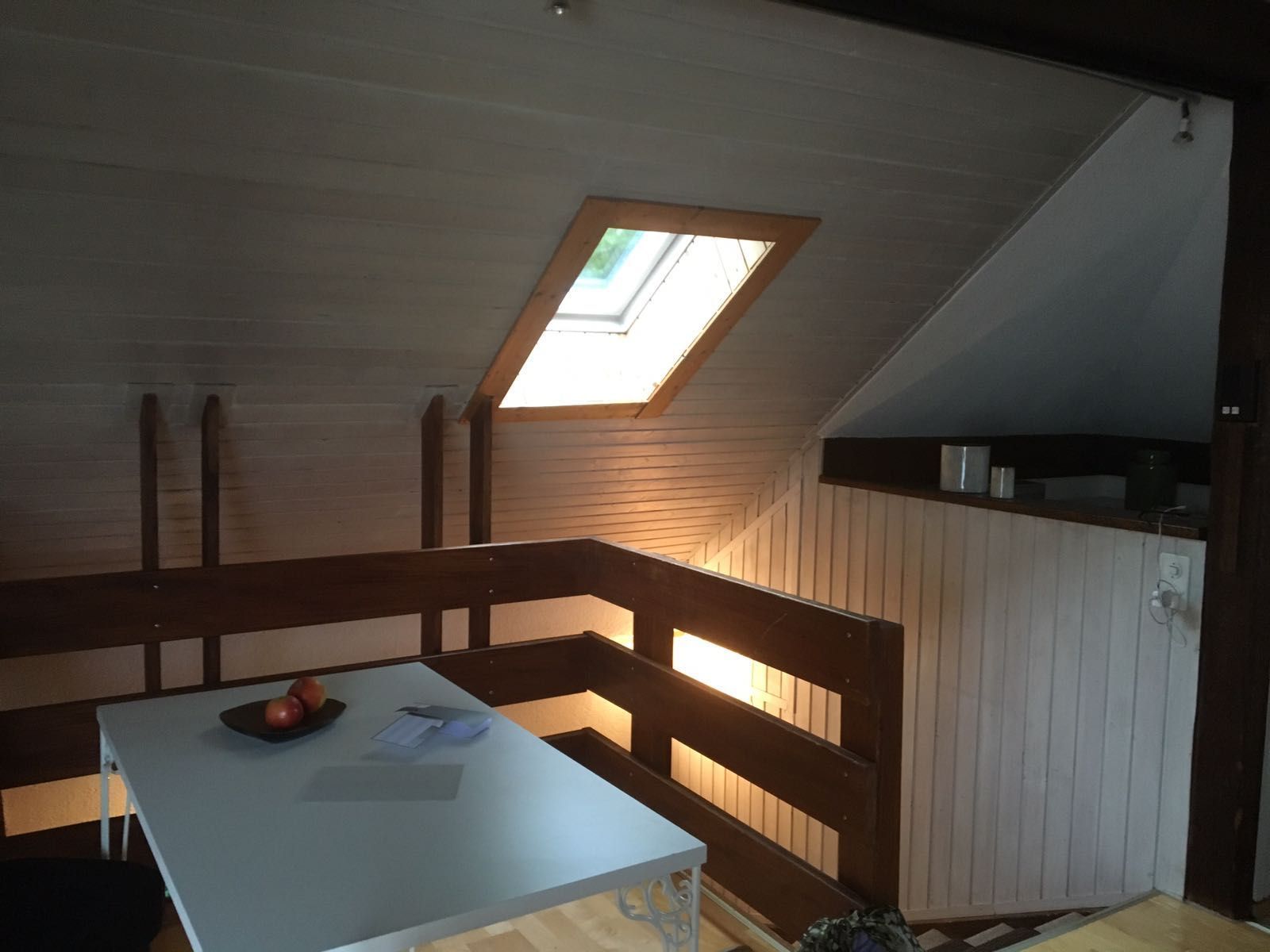 Treppengeländer vorher - einfach anders Malergeschäft