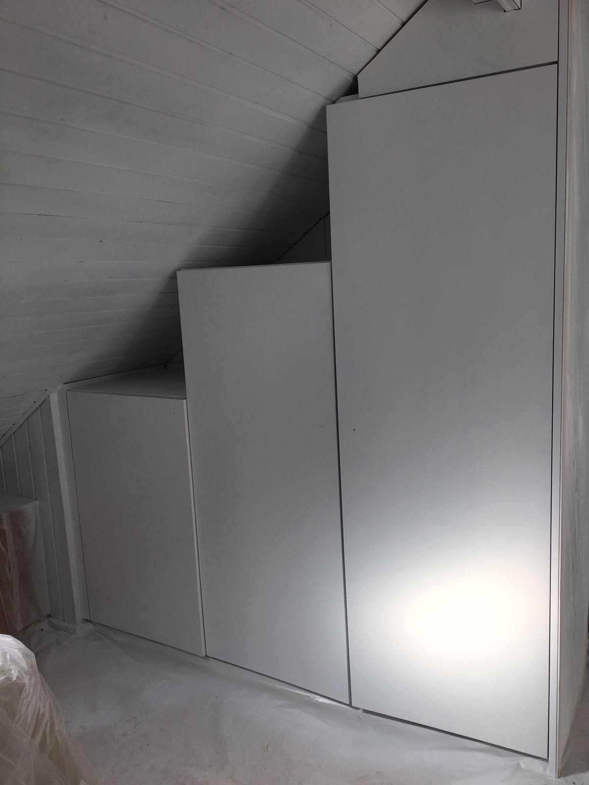 Wandschrank nachher - einfach anders Malergeschäft