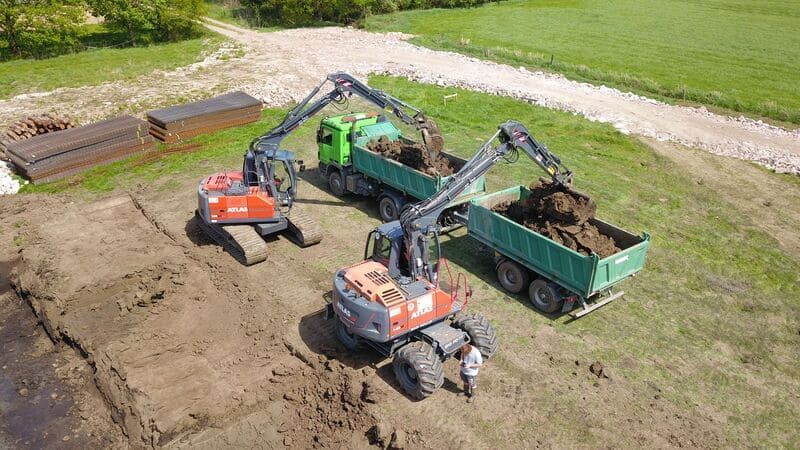 Bagger- und Erdarbeiten
| Heino Müller Baggerbetrieb