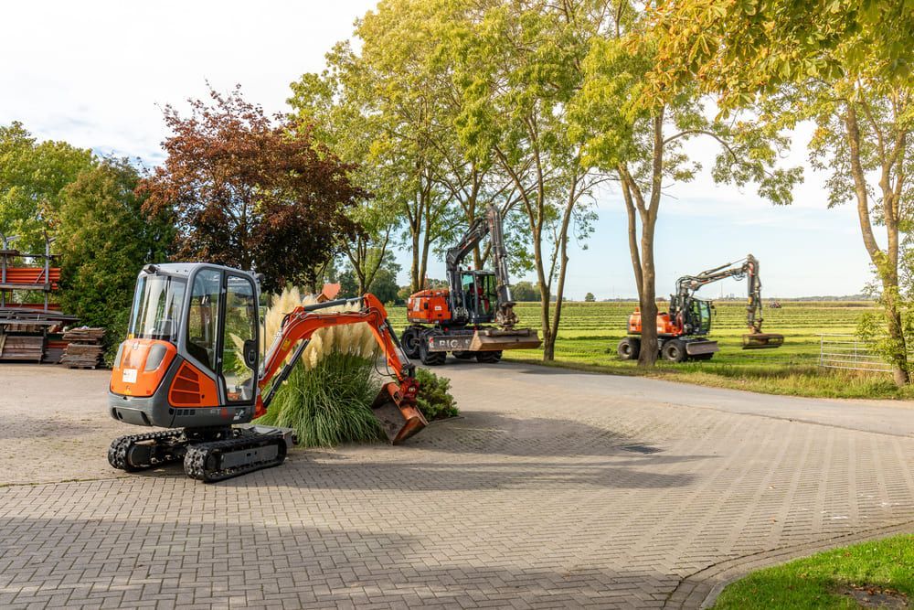 Minibaggerarbeiten
| Heino Müller Baggerbetrieb