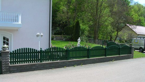 Zaun um eine Terrasse