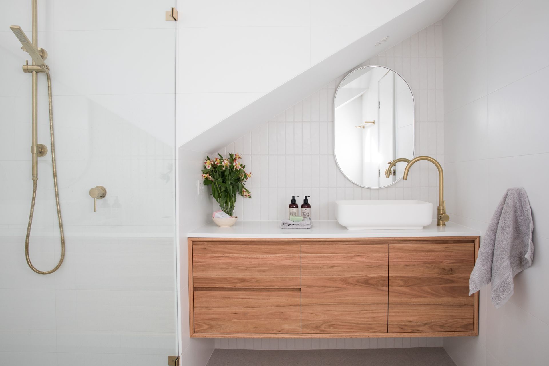 Un lavabo de salle de bains.