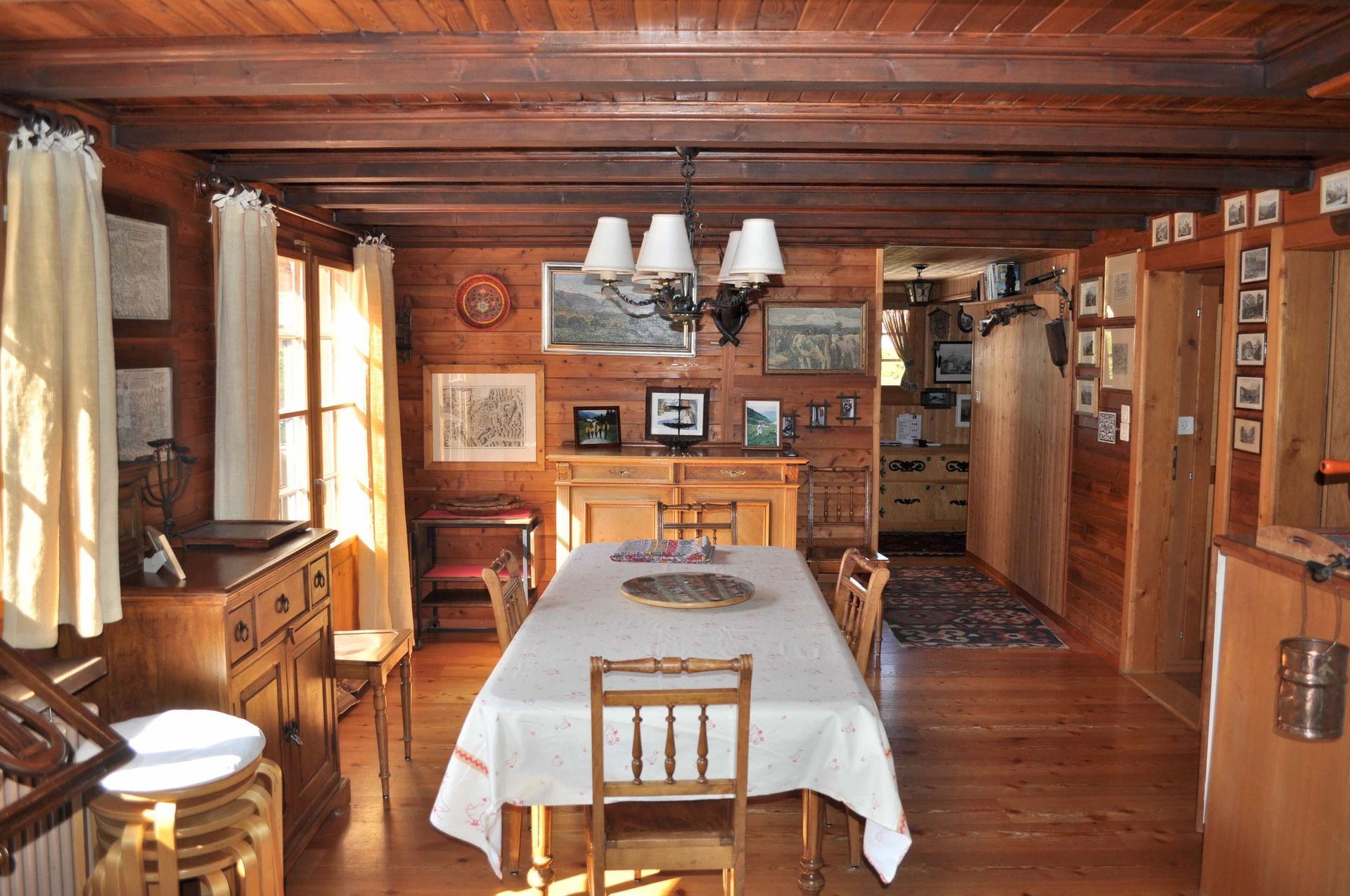 Multilocation Voirol Sàrl - Chalet Les Arbres