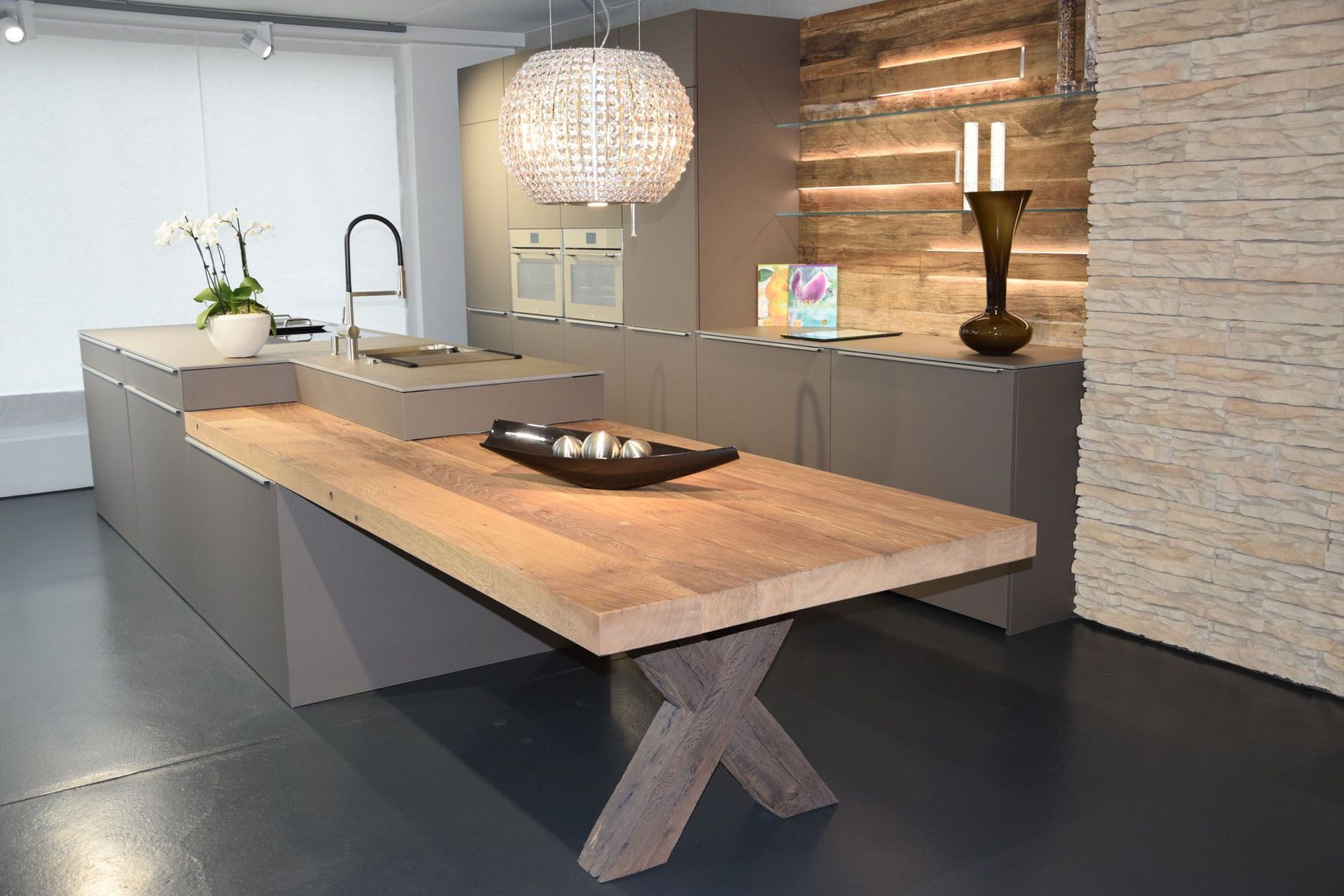 Küche aus Stein - steinkönig gmbh - Wolfwil