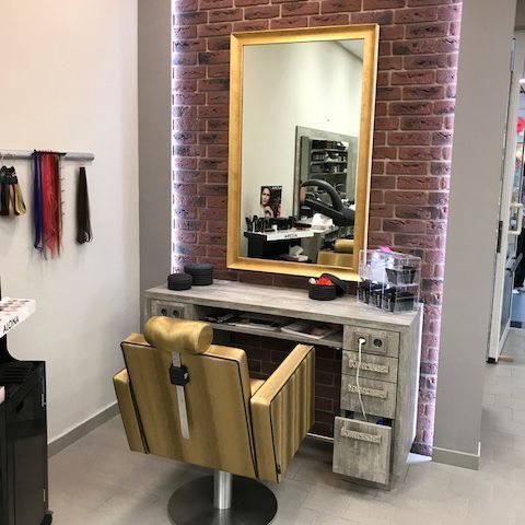 Salon