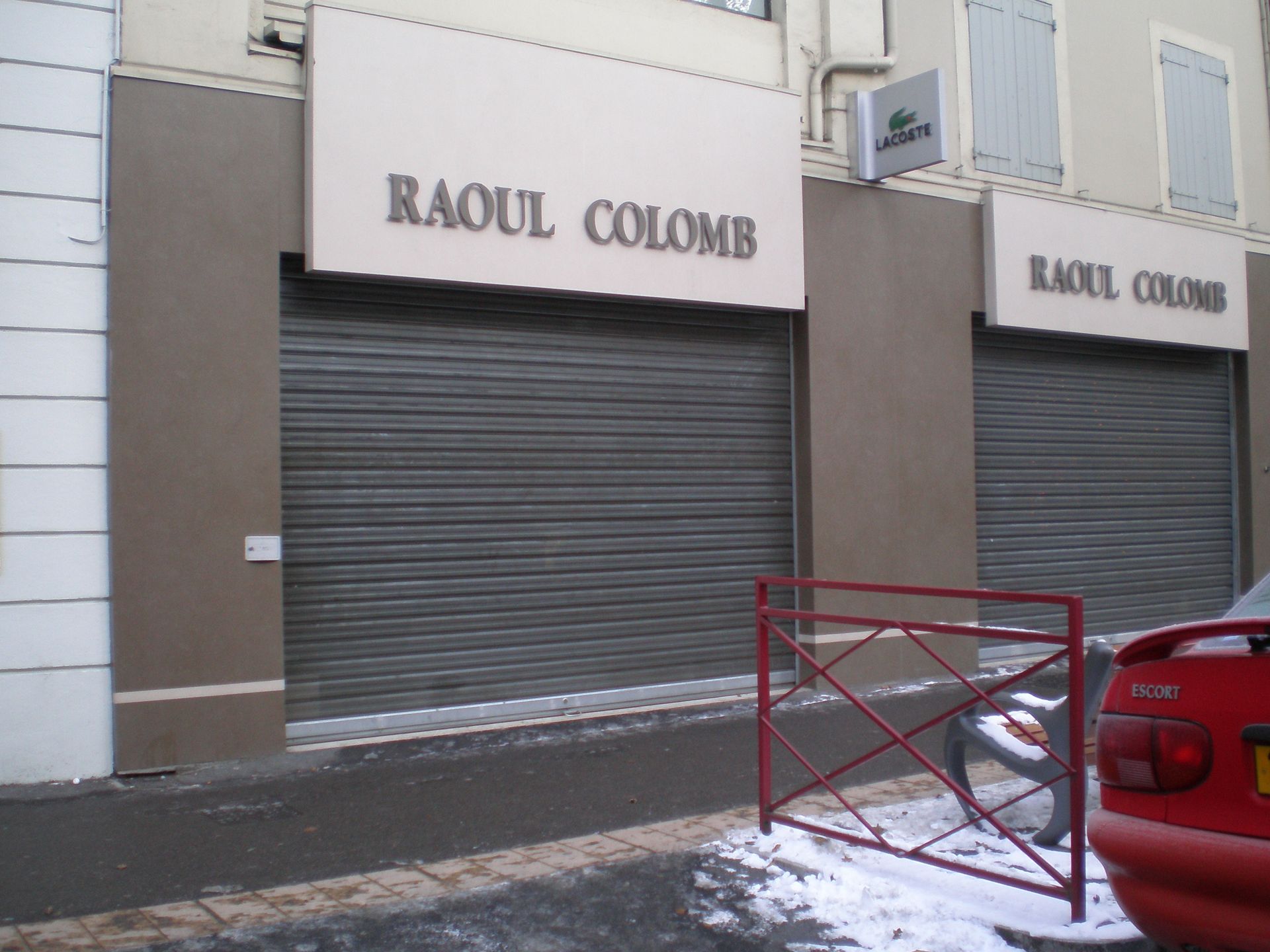 rideau métallique de magasin