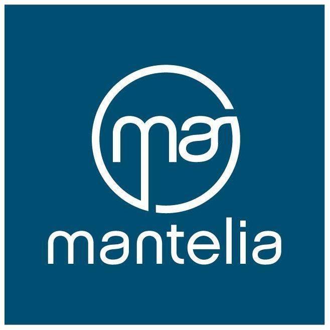 El logotipo de Mantelia está sobre un fondo azul.