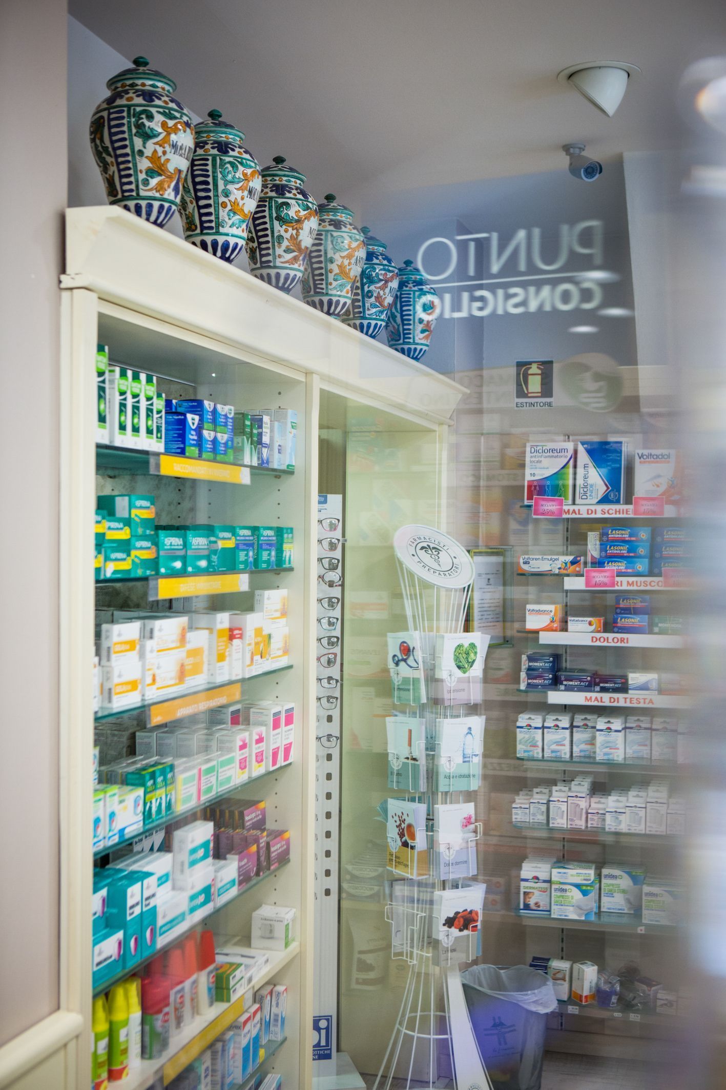 Vasi antichi in farmacia
