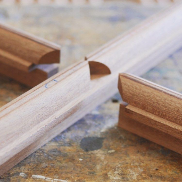 Châssis en bois de fenêtre