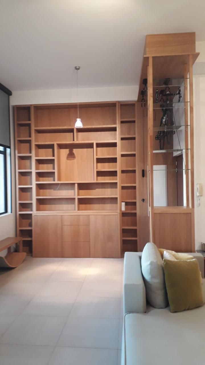 Bibliothèque sur mesure pour un particulier