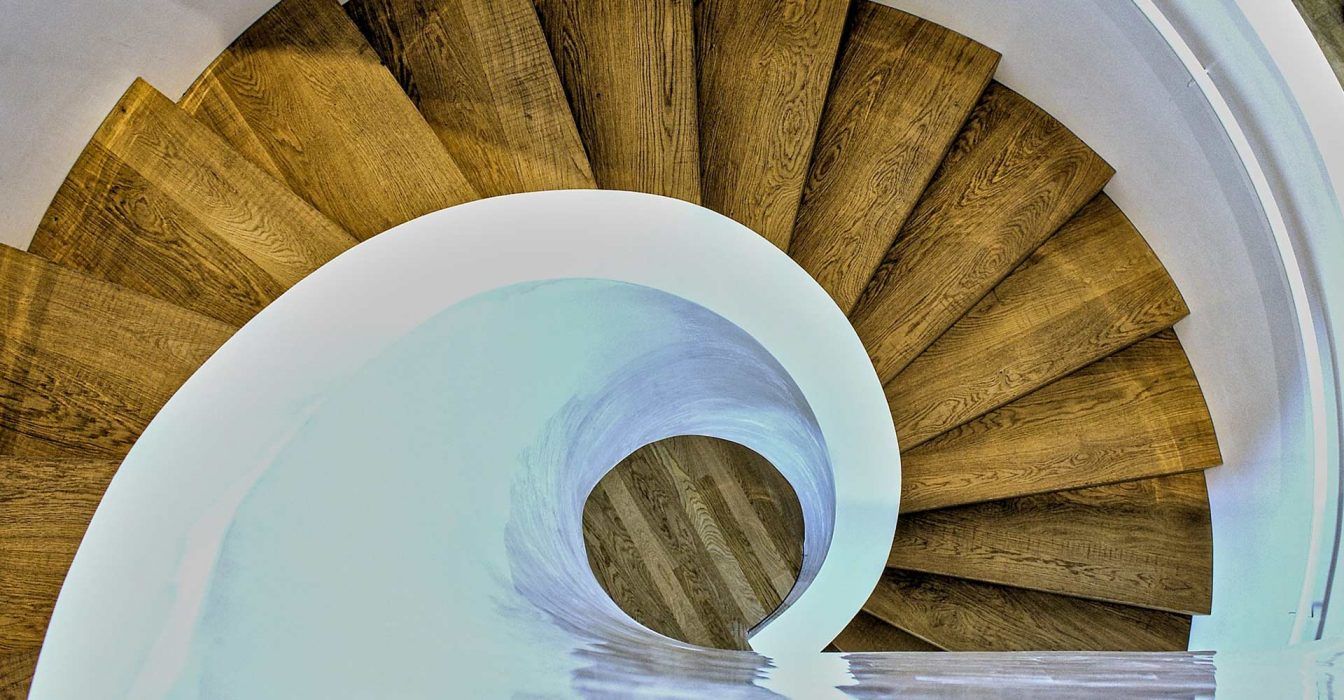 Escalier en colimaçon en bois