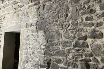 mur en pierres