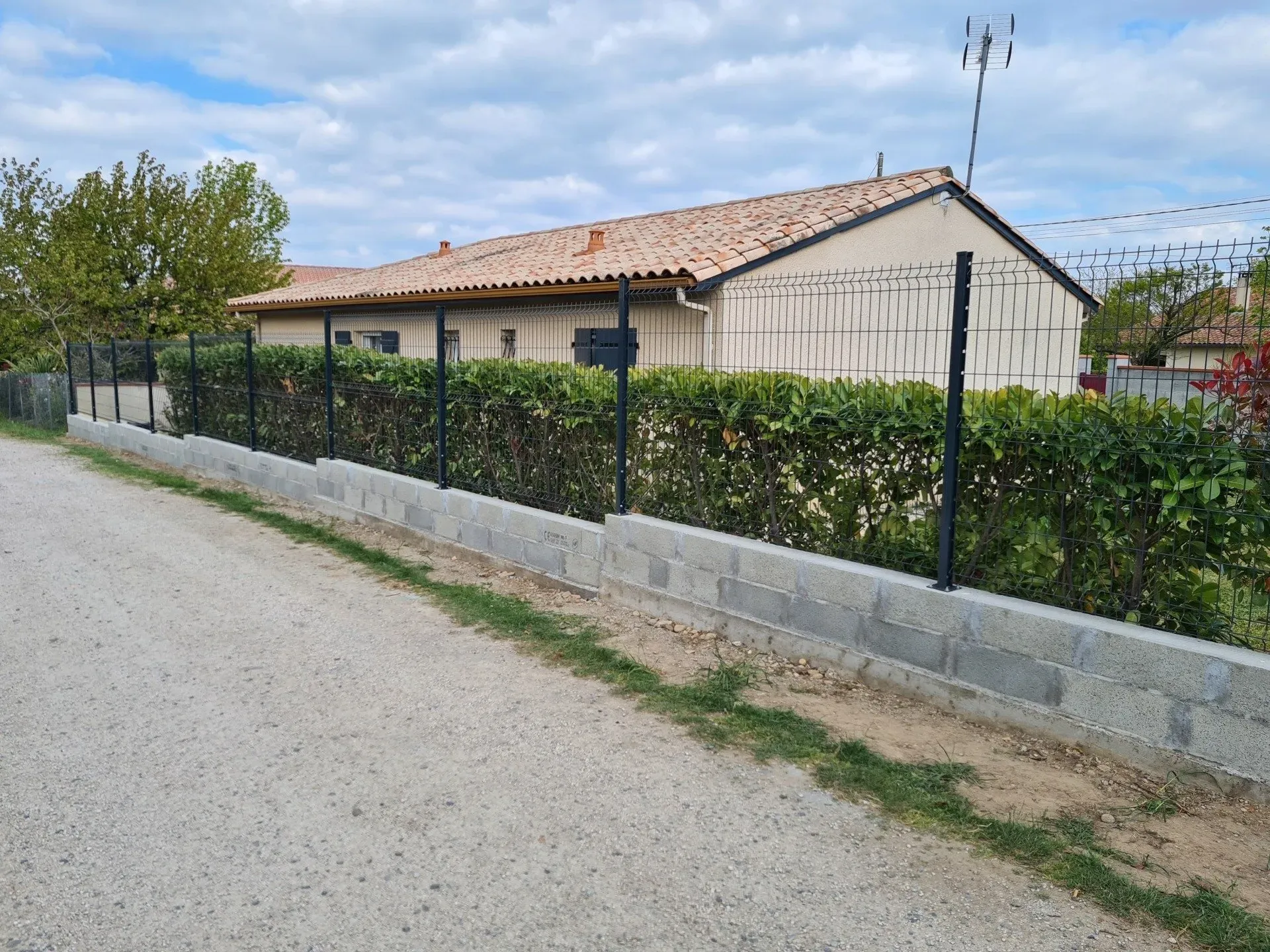 Pose de grillage rigide - Après