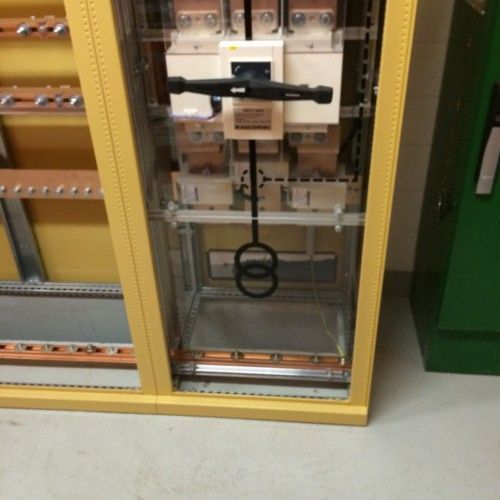 Banco di lavoro idraulico per barre in rame