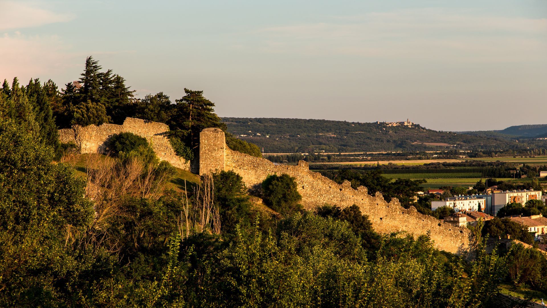 La ville de Donzère.