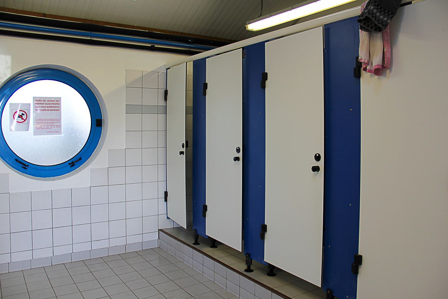 Douches du Camping Municipal d'Étel