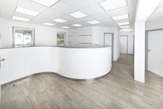 Empfang, gestaltet von der Holz Concept GmbH