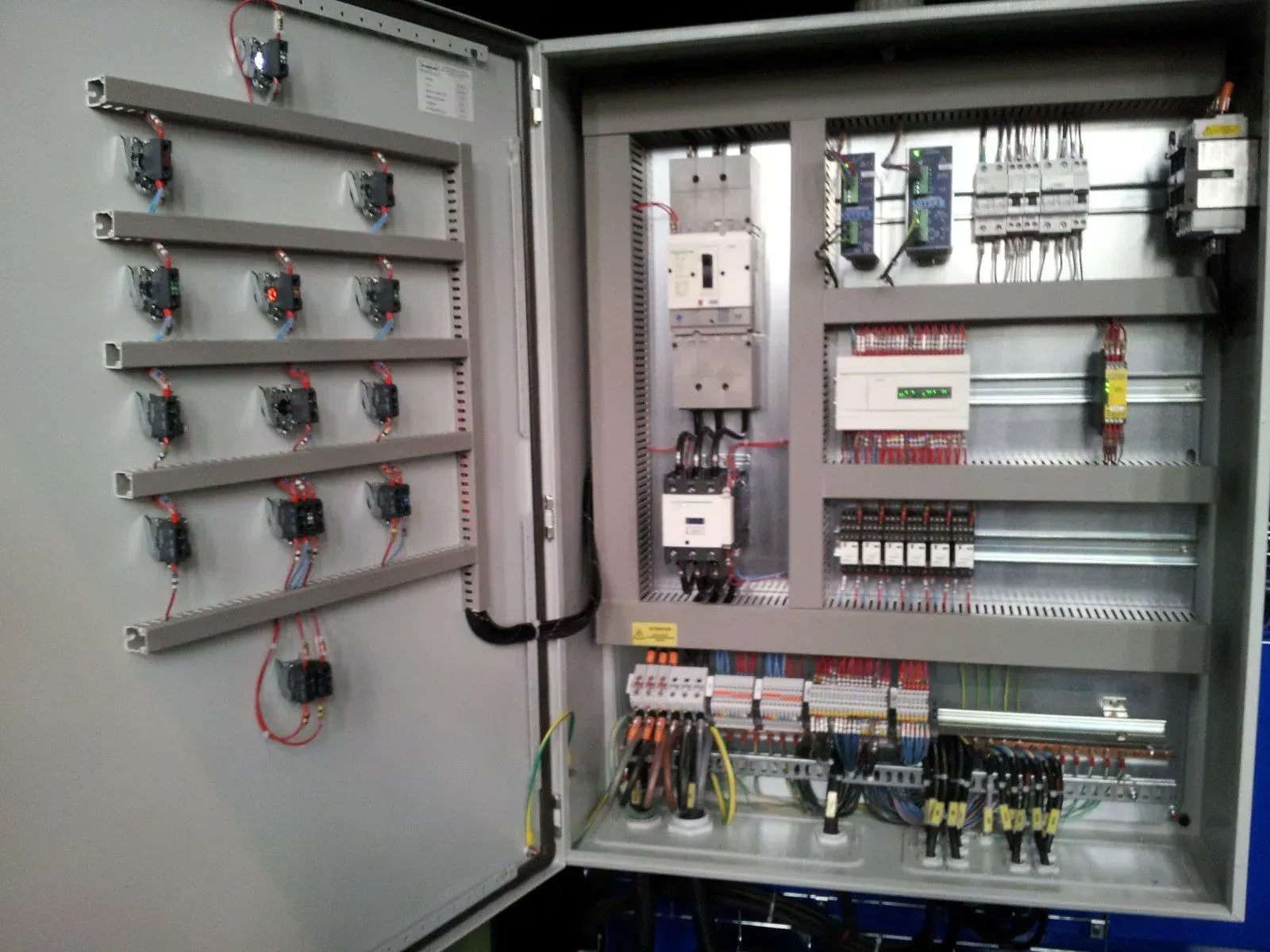 Création de machines spéciales à grosses puissances