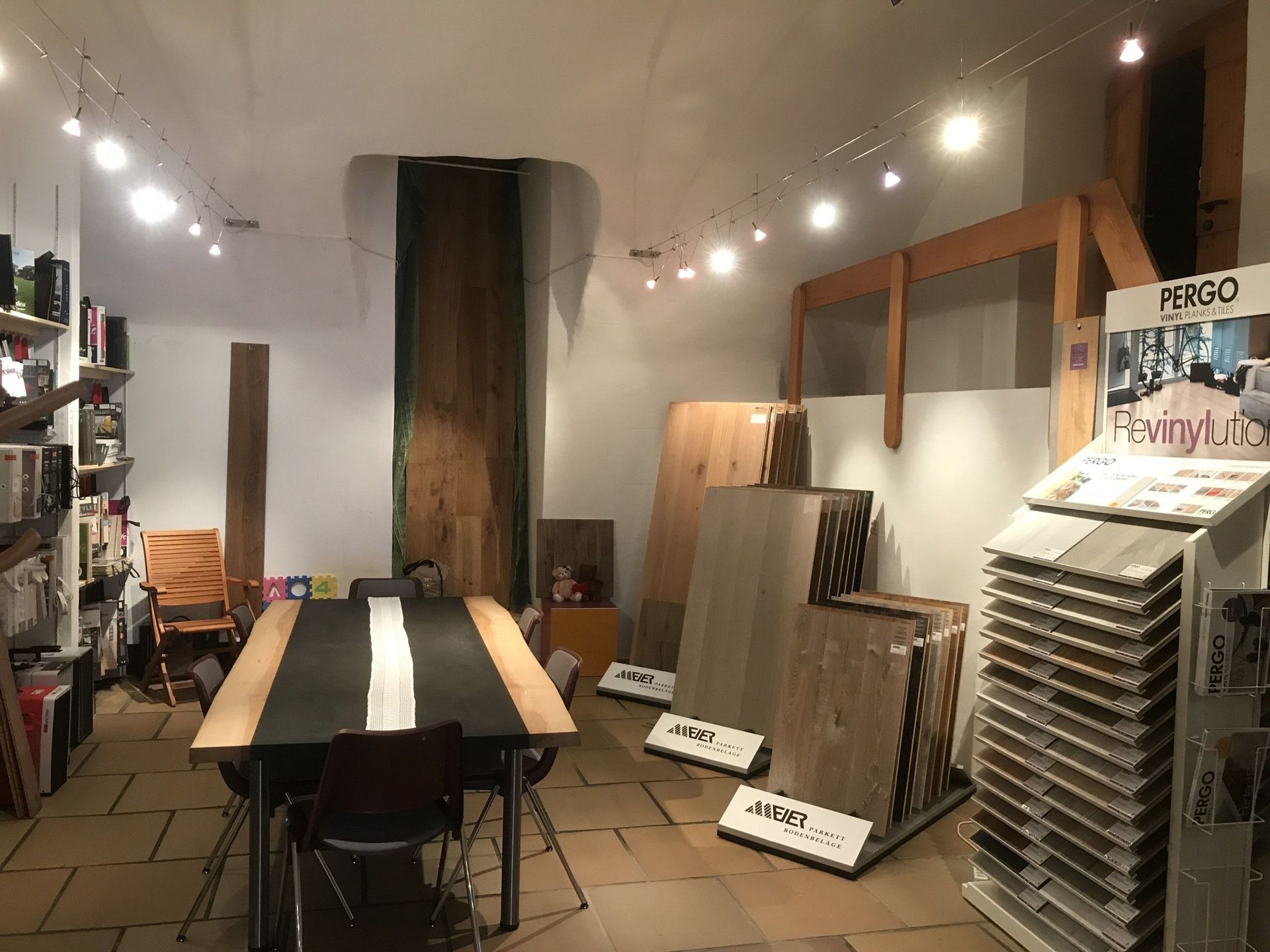 Ausstellung - Meier GmbH Parkett Bodebeläge