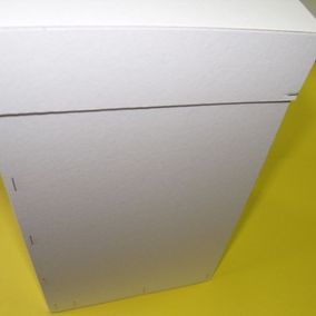 hohe Verpackung mit Deckel