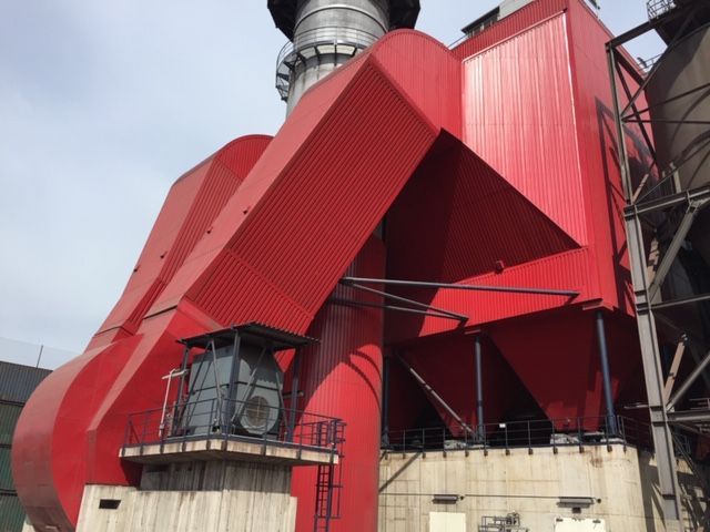 rotes Industriegebäude