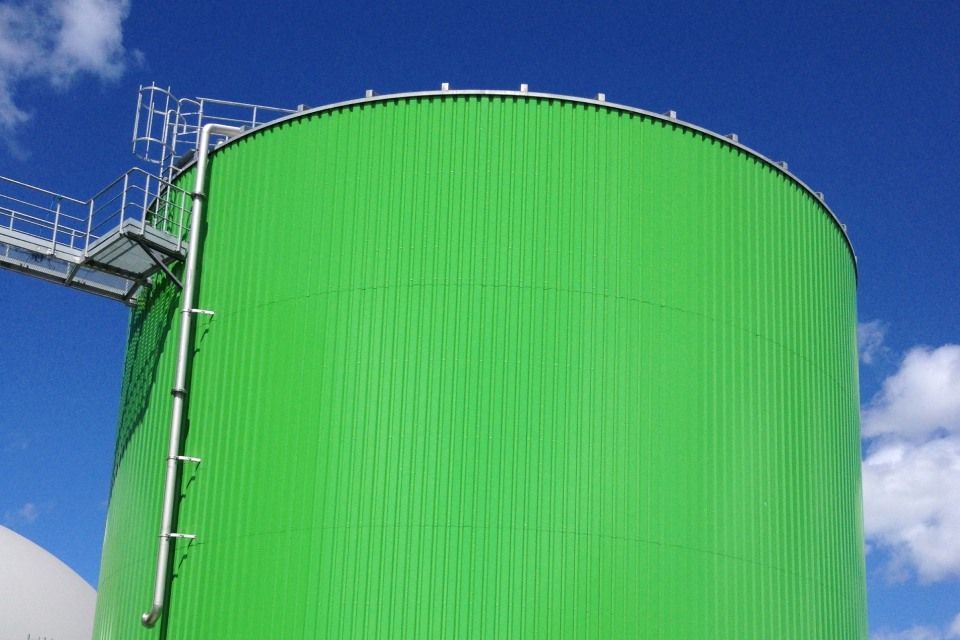 grünes Silogebäude