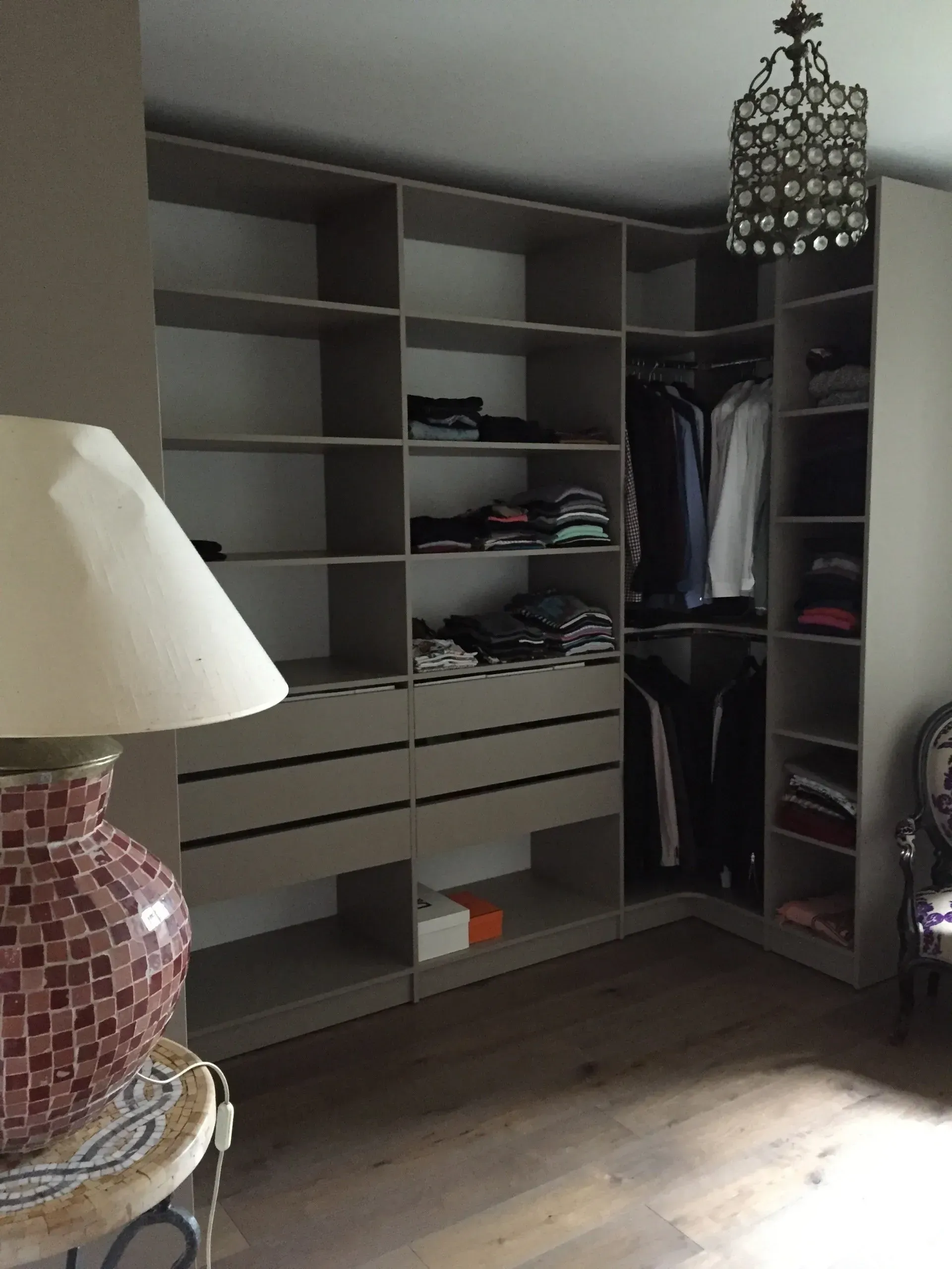 Étagère de salle à manger