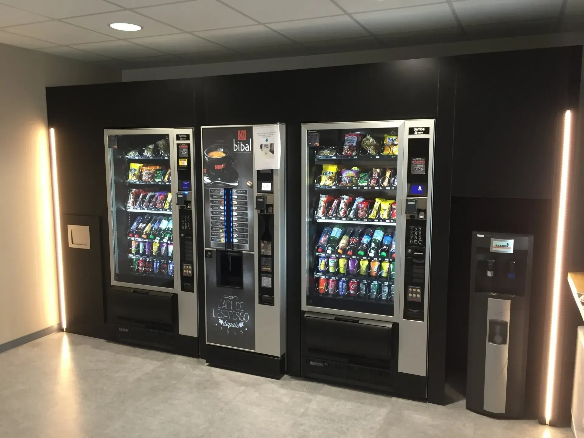 Agencement d'un espace de pause déjeuner avec une machine à café