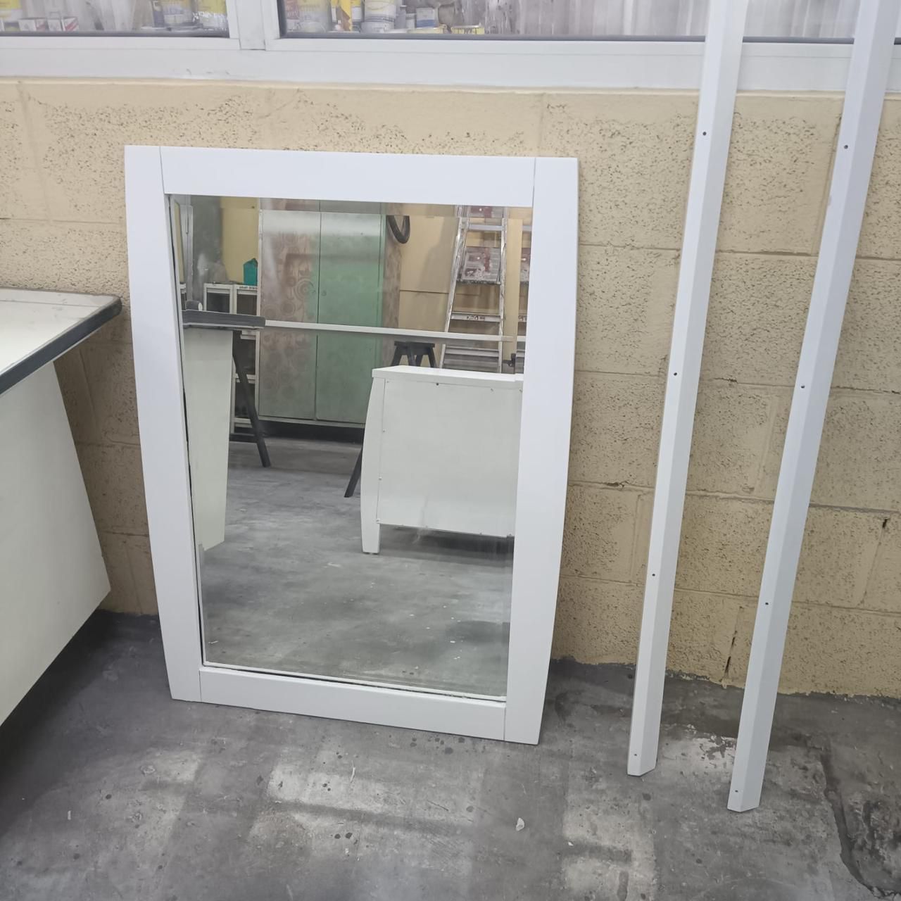 المرايا الزجاج