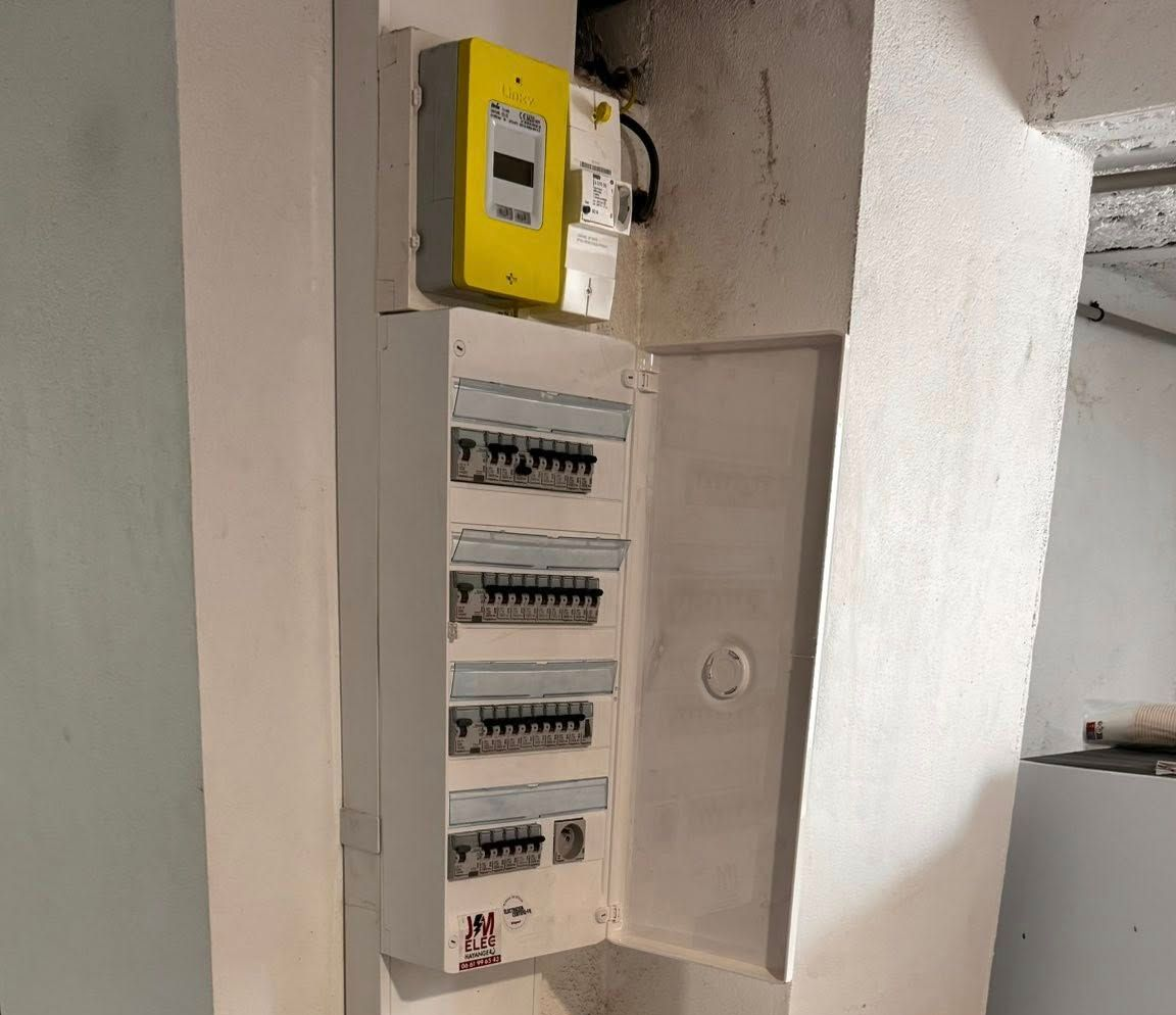 Tableau électrique et compteur Linky