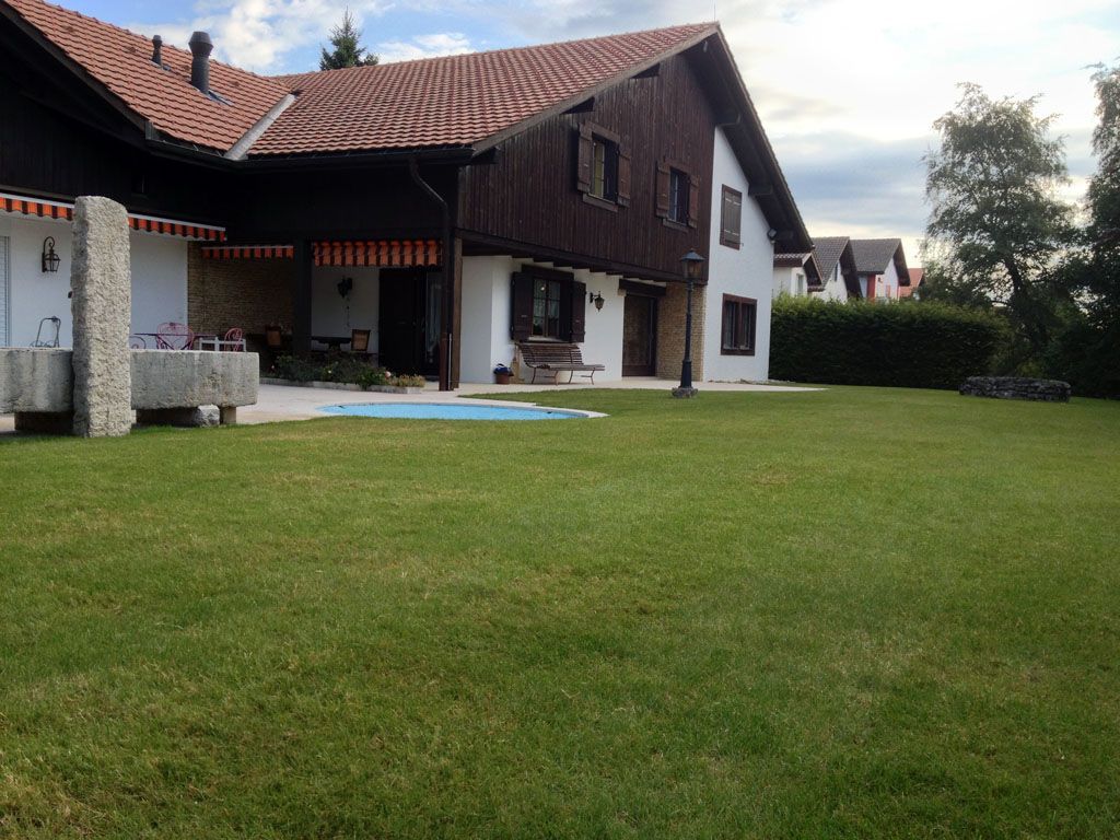 Entretien de gazon - Fabrice Rondez Paysagiste - Porrentruy