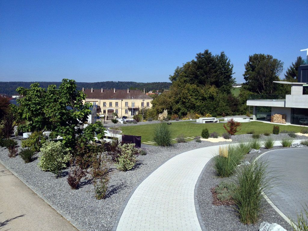 Engazonnement et plantation - Fabrice Rondez Paysagiste - Porrentruy