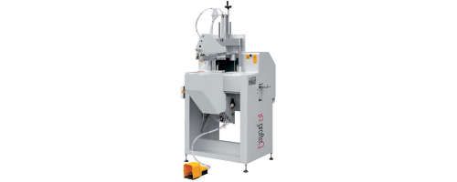 Machine industrielle avec armoire grise et pédale jaune sur fond blanc