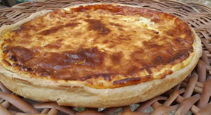 Une tourte aux cèpes.