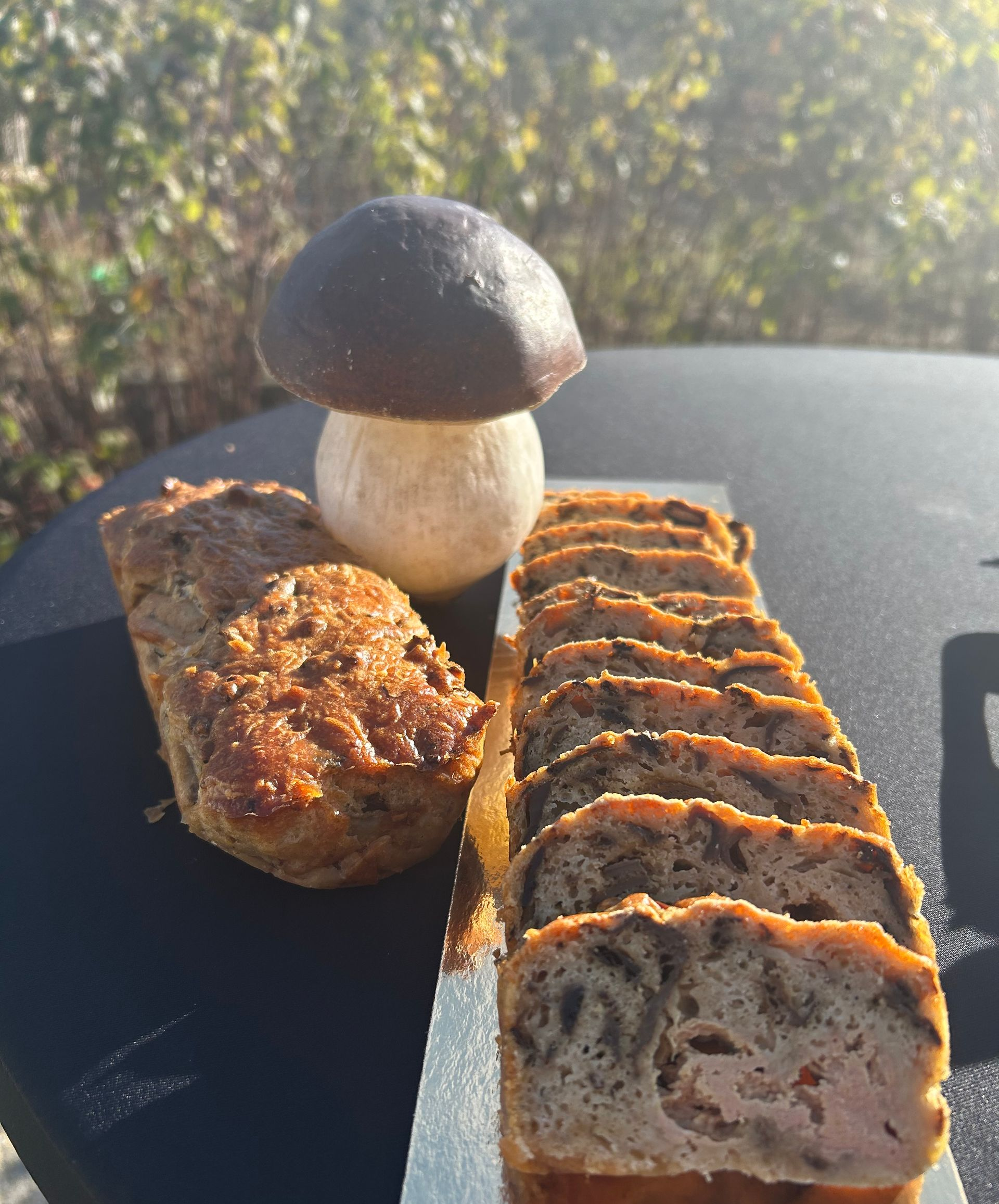 Un cake aux cèpes.